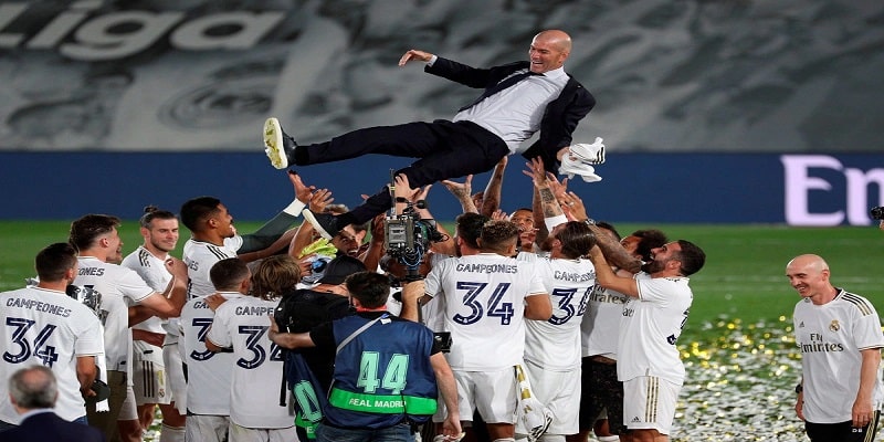 Không những là cầu thủ xuất sắc, Zidane còn thành công với vị trí HLV